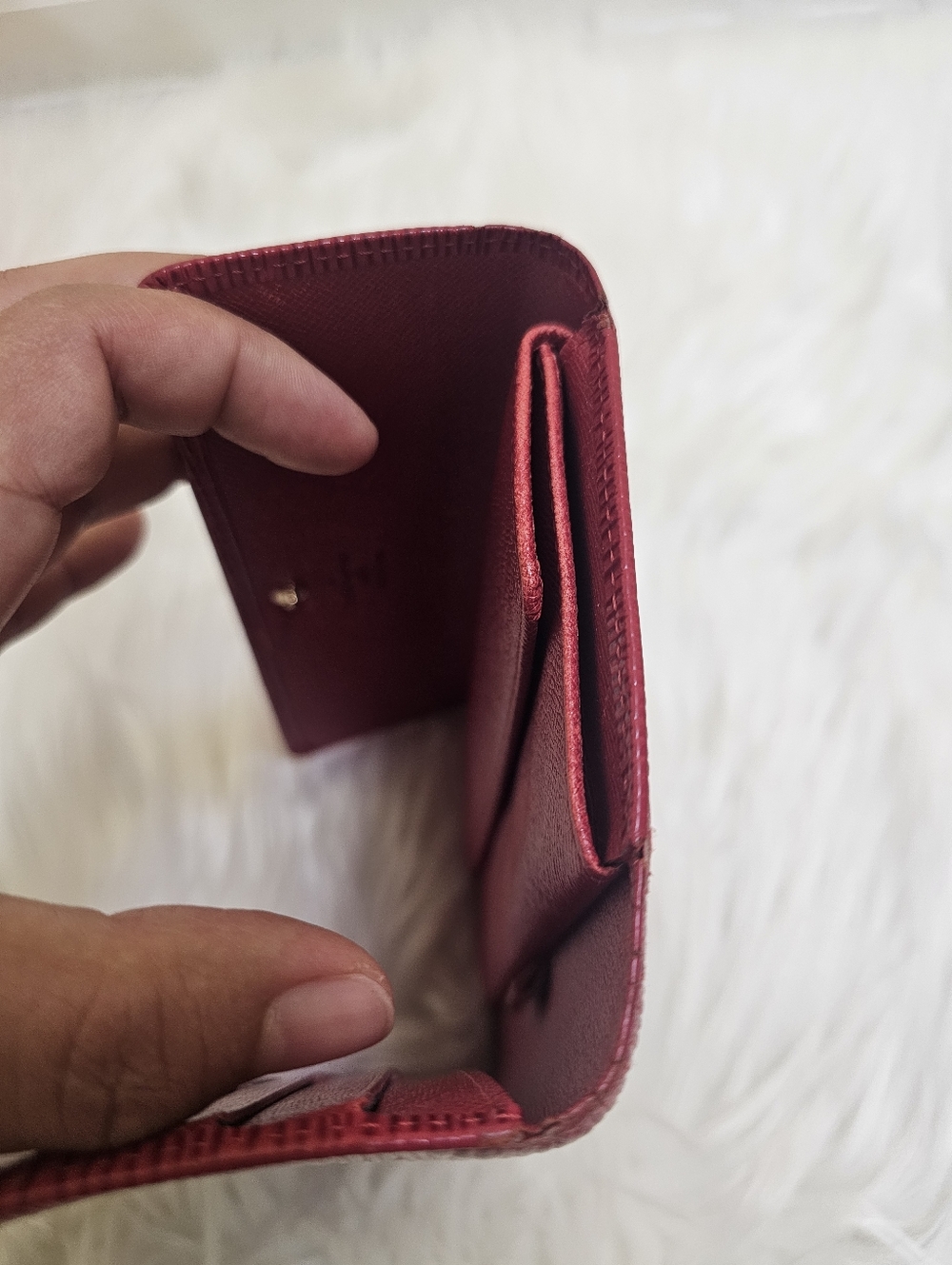 ❤️🎉HOST PICK🎉❤️Louis Vuitton Epi Porte- Tresor International Wallet - Picture 6 of 15